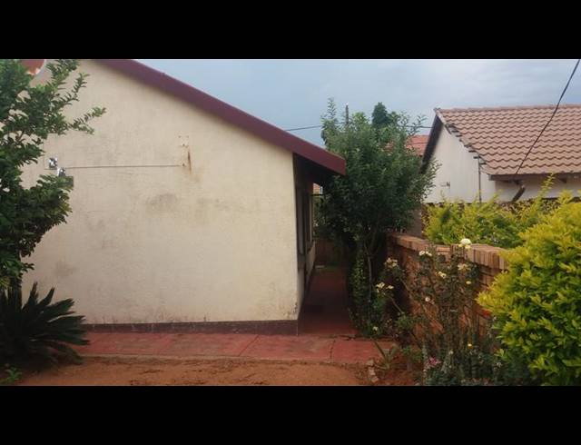 3 BEDROOM HOUSE FOR SALE IN SOSHANGUVE UU